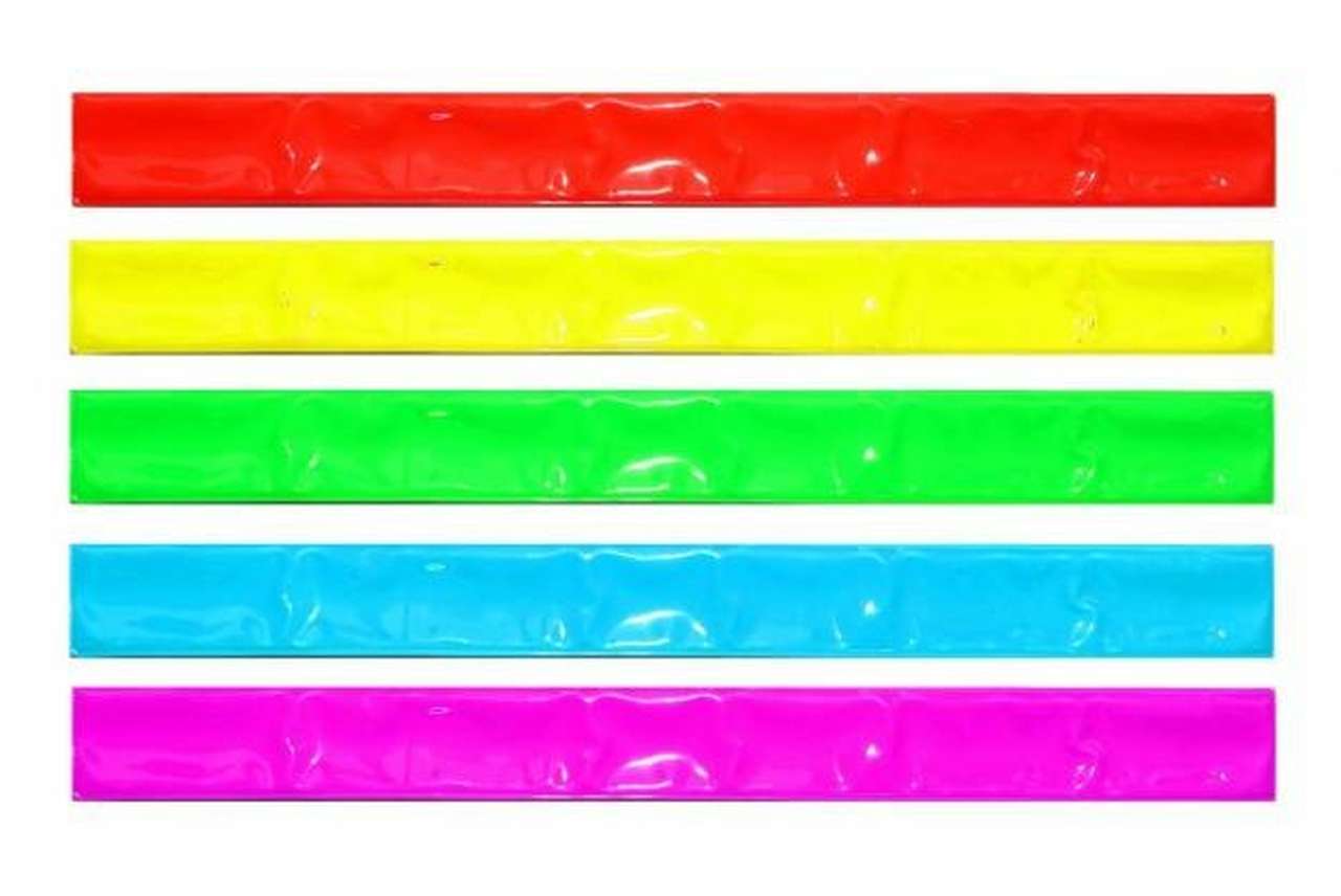 ГИБДД хочет по ночам видеть пешеходов в браслетах