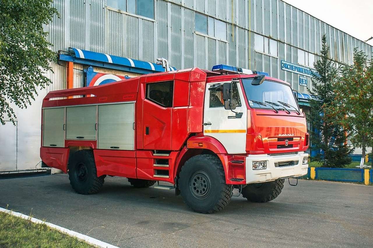 Продукция Нефтекамского автозавода