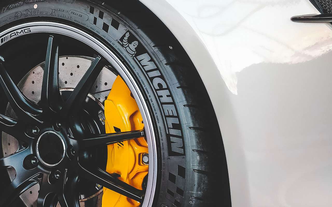 Michelin останавливает работу в России