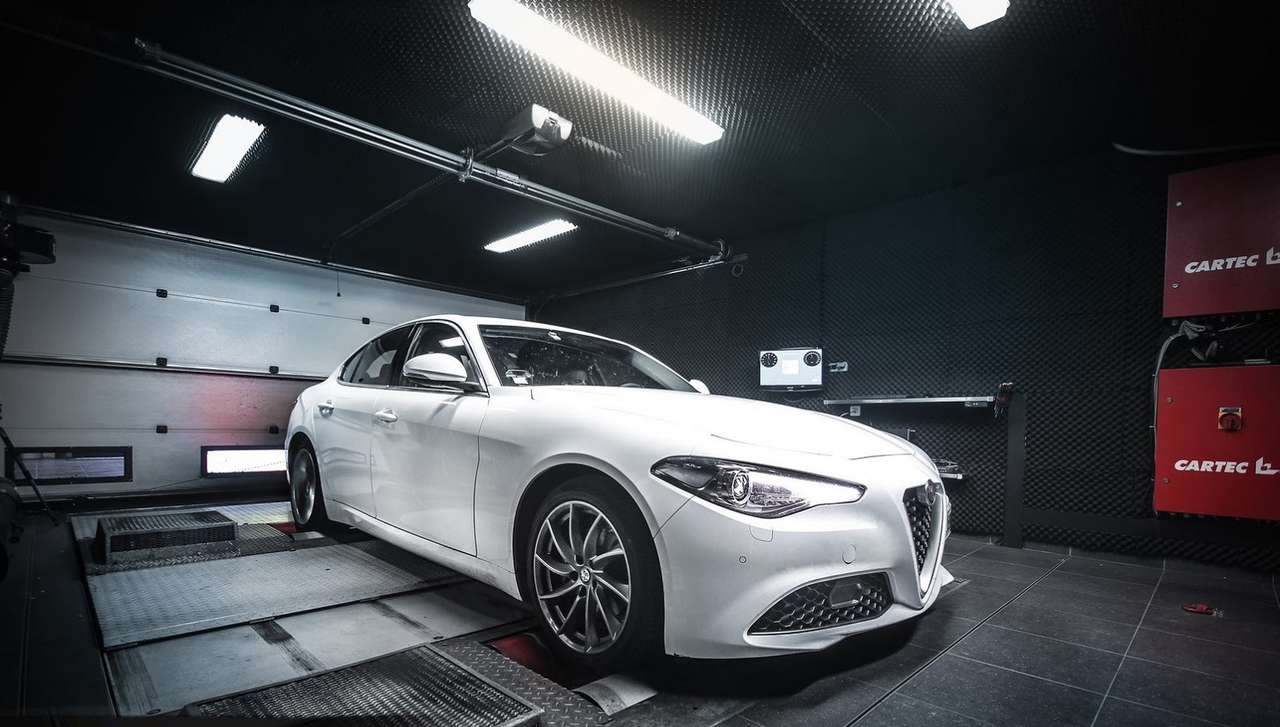 Первый пошел: дизельная Alfa Romeo Giulia набралась силенок