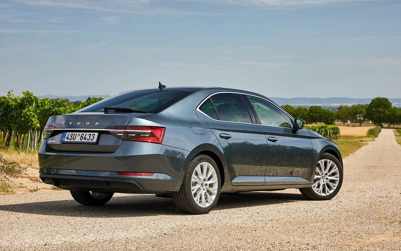 Skoda начала продажи обновленного Superb. Готовьте больше 2 млн