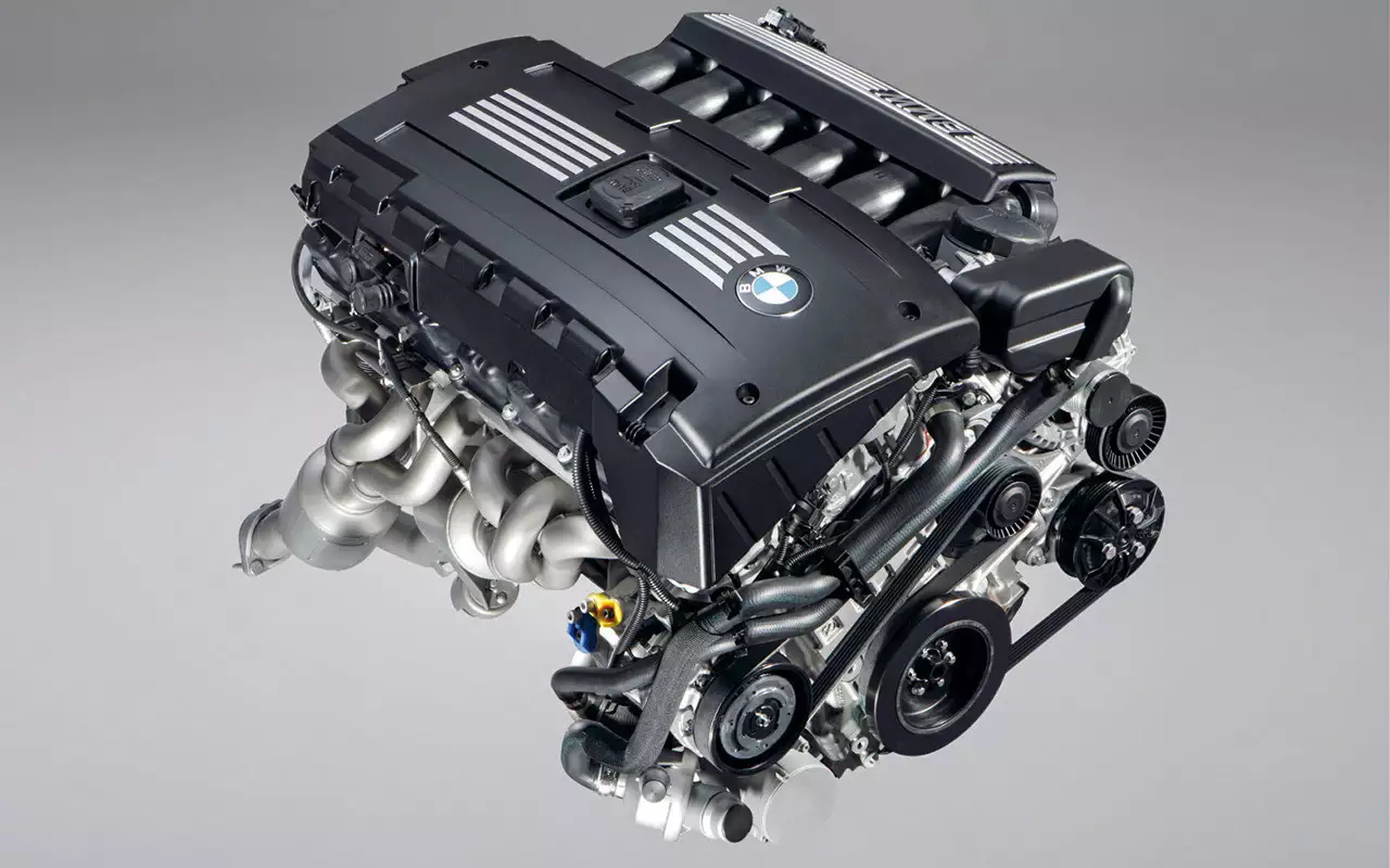 Bmw f10 какие моторы ставились