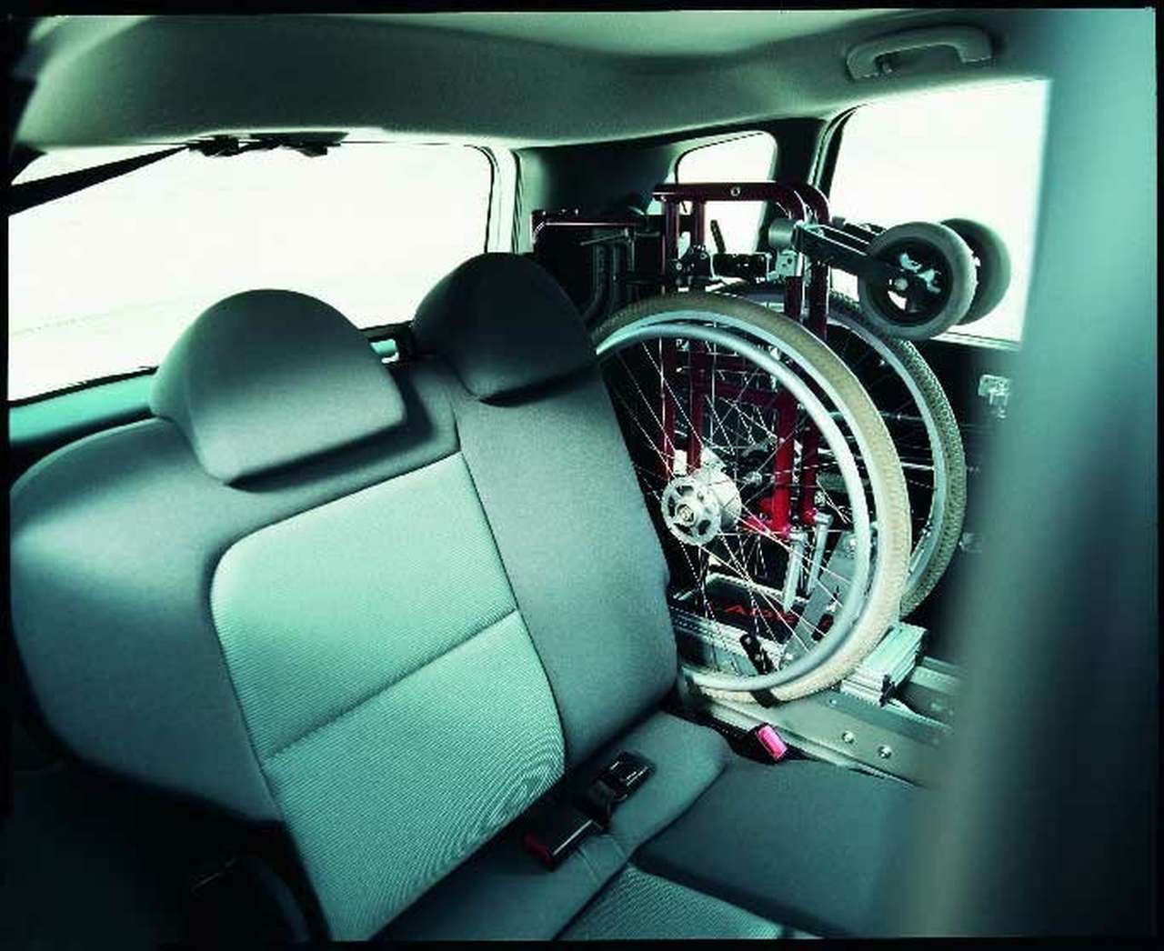 Инвалидные Mitsubishi освоены к производству в Германии