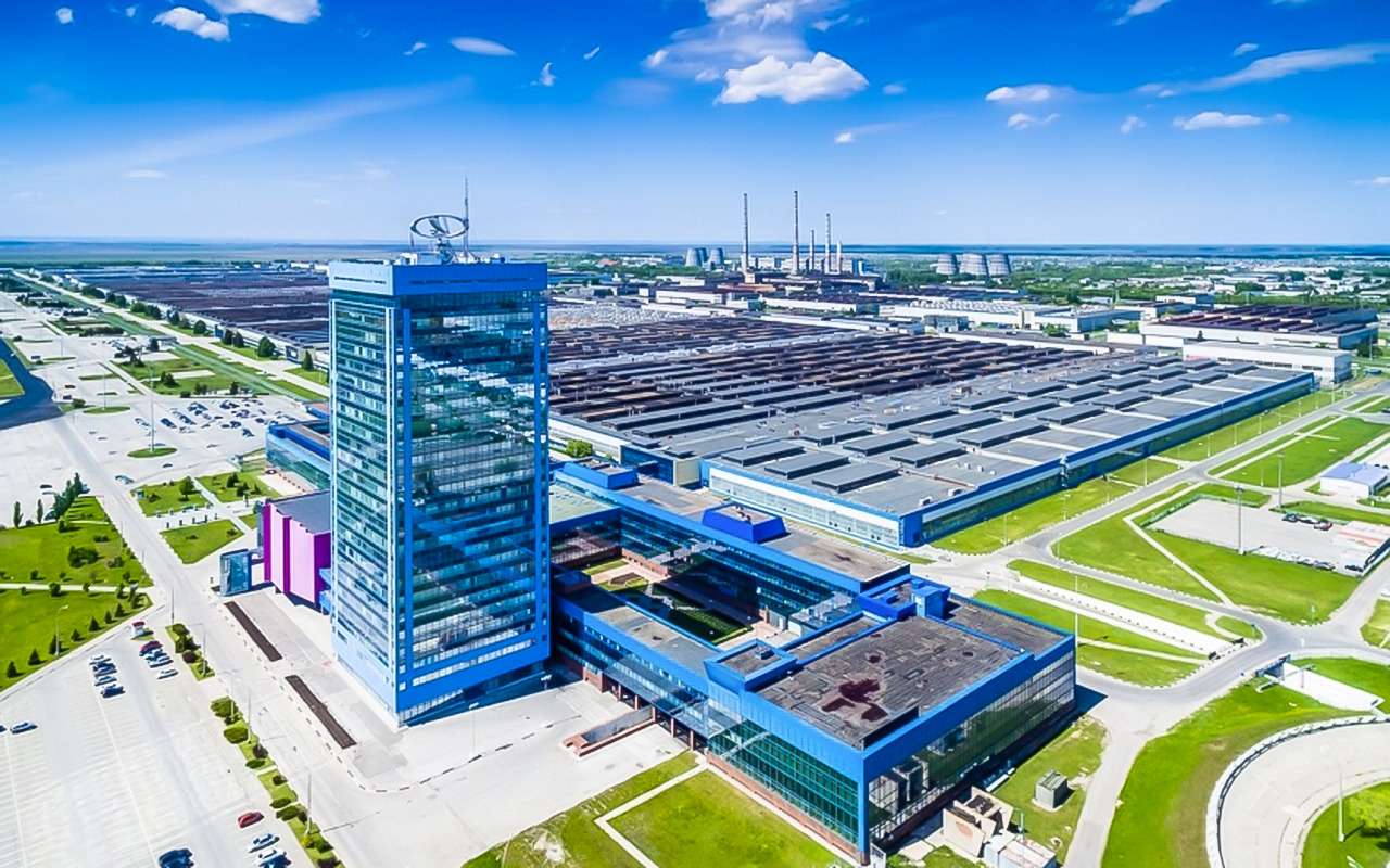АВТОВАЗ возобновил производство после трехнедельного корпоративного отпуска