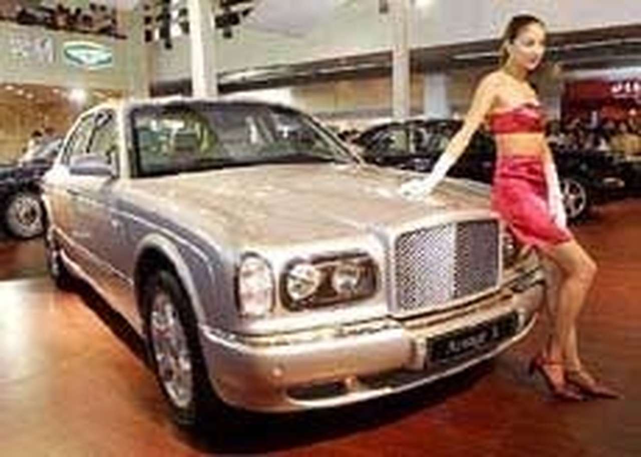 Китаец подал в суд на Bentley