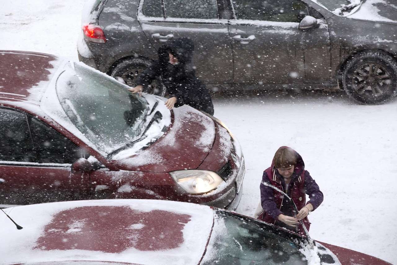 Опросы ЗР: как мы готовим автомобиль к зиме
