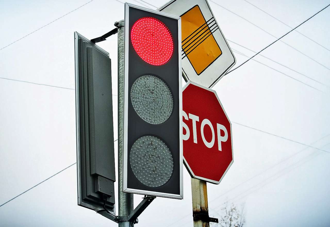 В Москве установлены первые «умные» светофоры