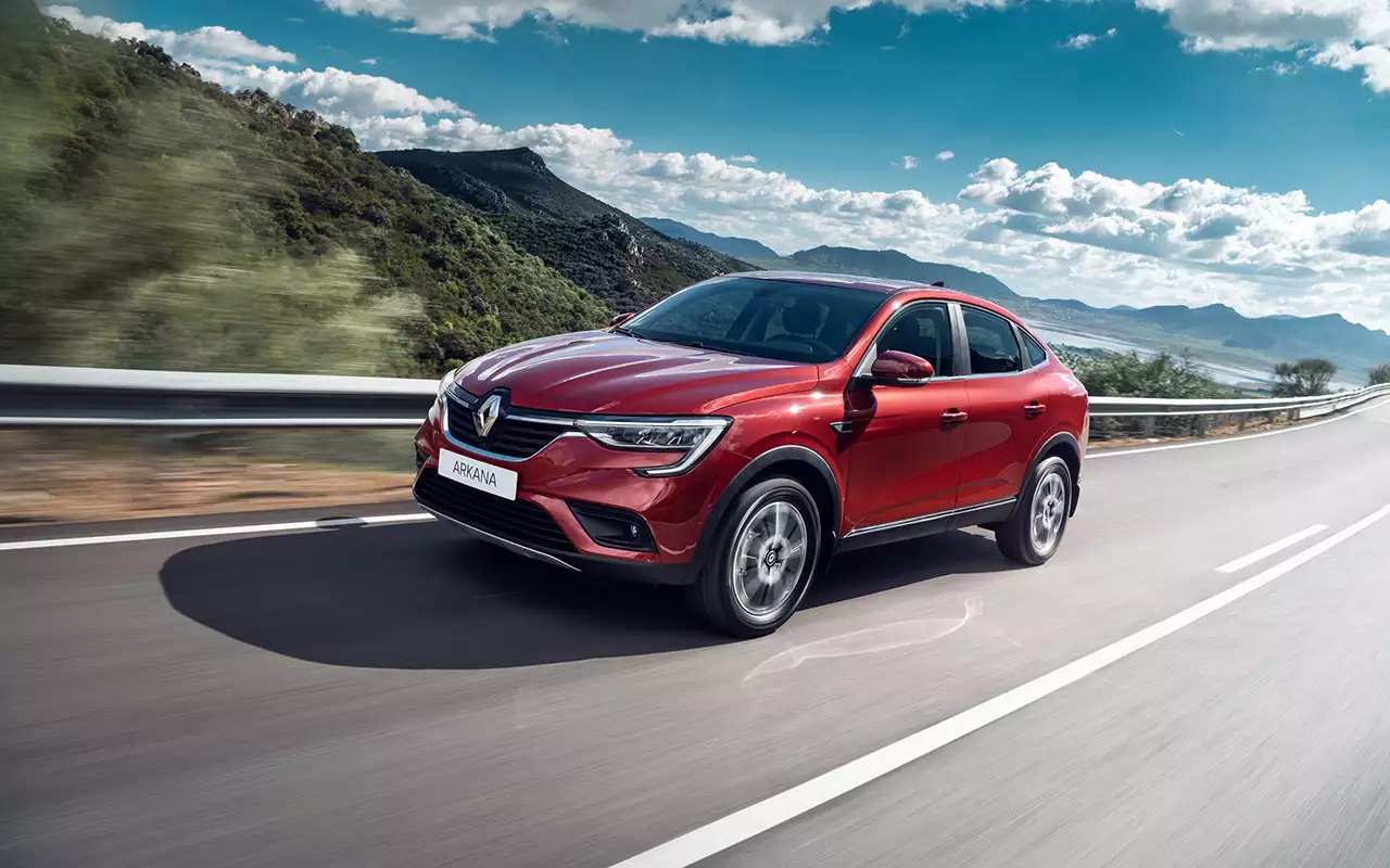 Renault Arkana: цены начинаются с 999 тысяч