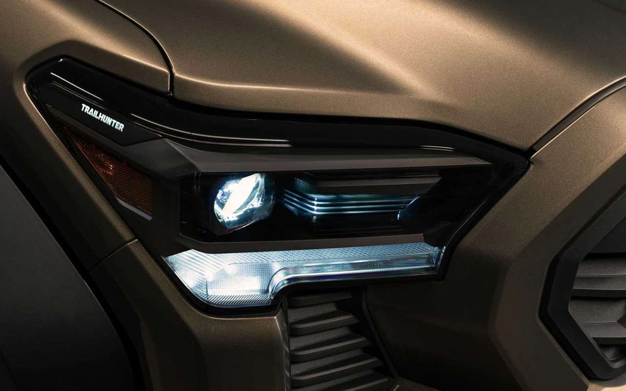 Toyota показала Trailhunter – новый внедорожник для путешествий
