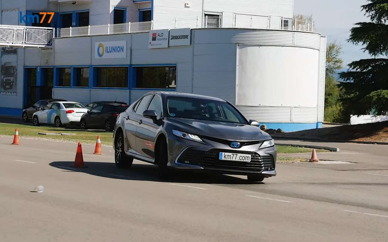 Camry: фото и видео автомобиля Тойота Камри — «За рулем»