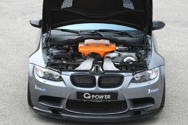 Bmw e92 двигатели. Bmw m3 e92 gts. E92 bmw мотор. Bmw 335 e92 мотор. Мотор bmw m3 e92.