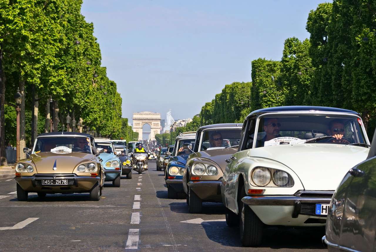 Citroen DS: из Парижа с любовью