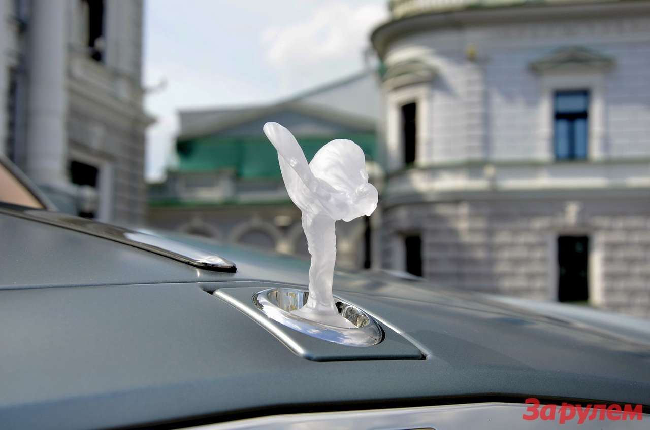 Rolls-Royce идет в сегмент кроссоверов