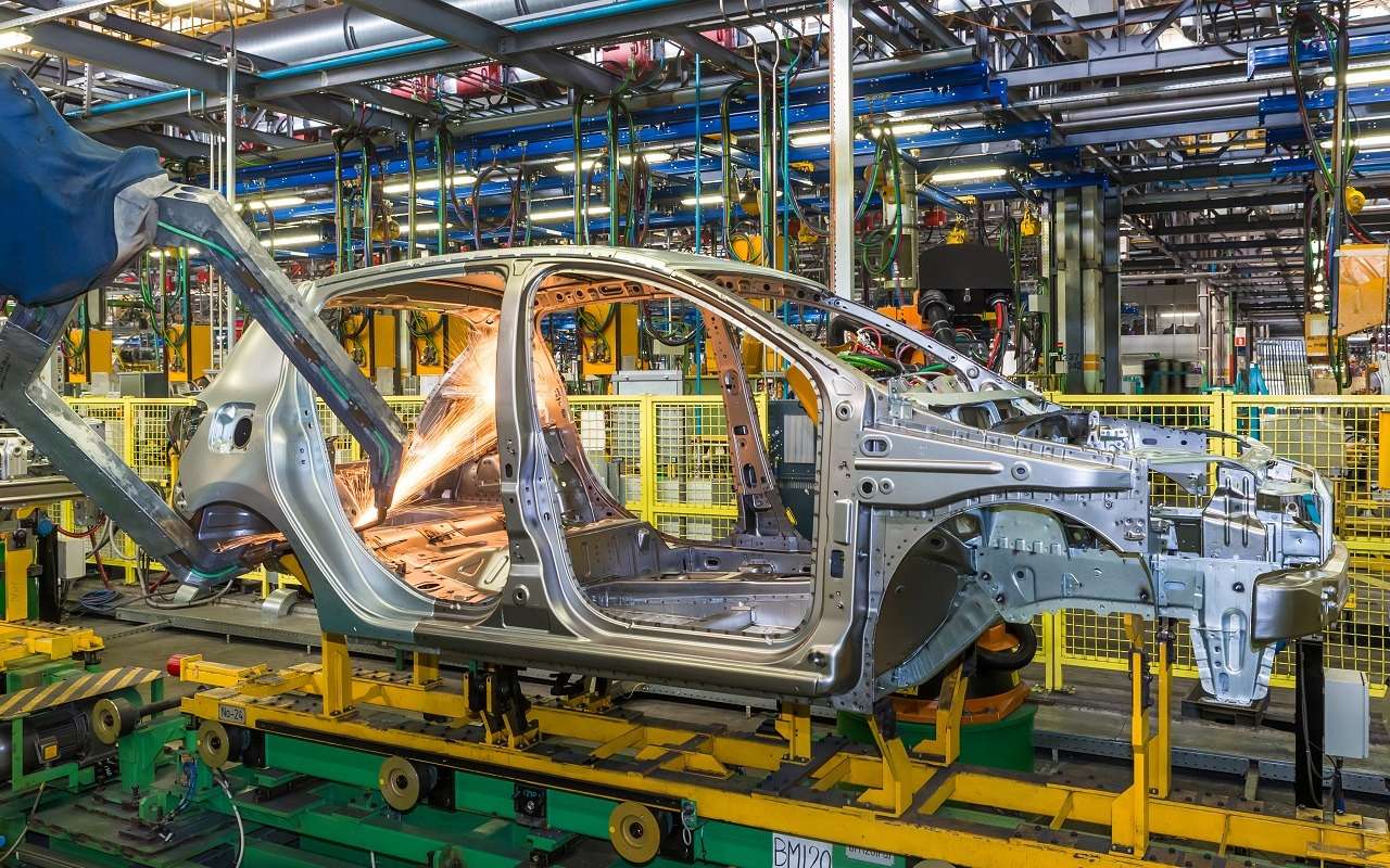 АВТОВАЗ останавливает производство почти всех моделей