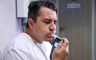 «Спасательный круг» или ловушка? Секрет жвачки, который погубит ваши права