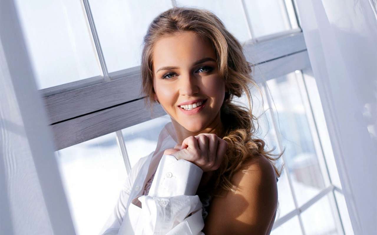 Певица Yaxana (Оксана Яковлева)