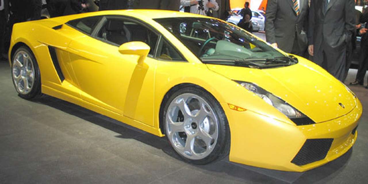Lamborghini ставит новый рекорд продаж.