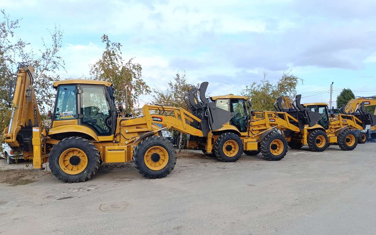 Коммунальщики Волгограда получили спецтехнику для устранения аварий