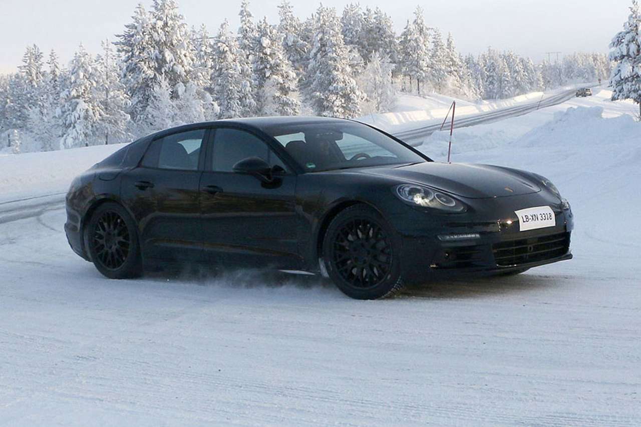 Новый Porsche Panamera появится во второй половине 2016-го