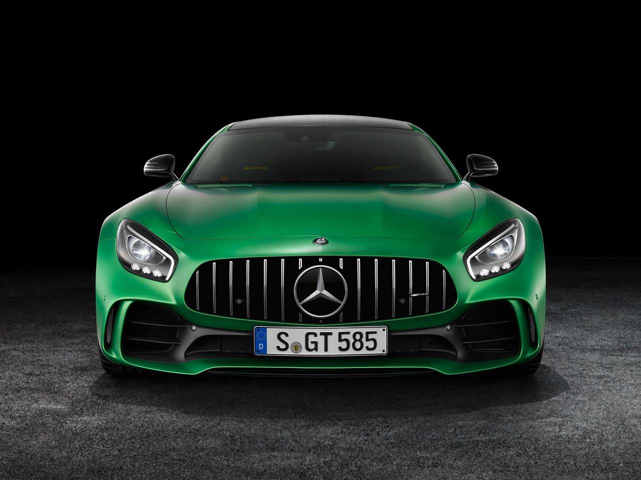 Mercedes-AMG GT R достанется не каждому