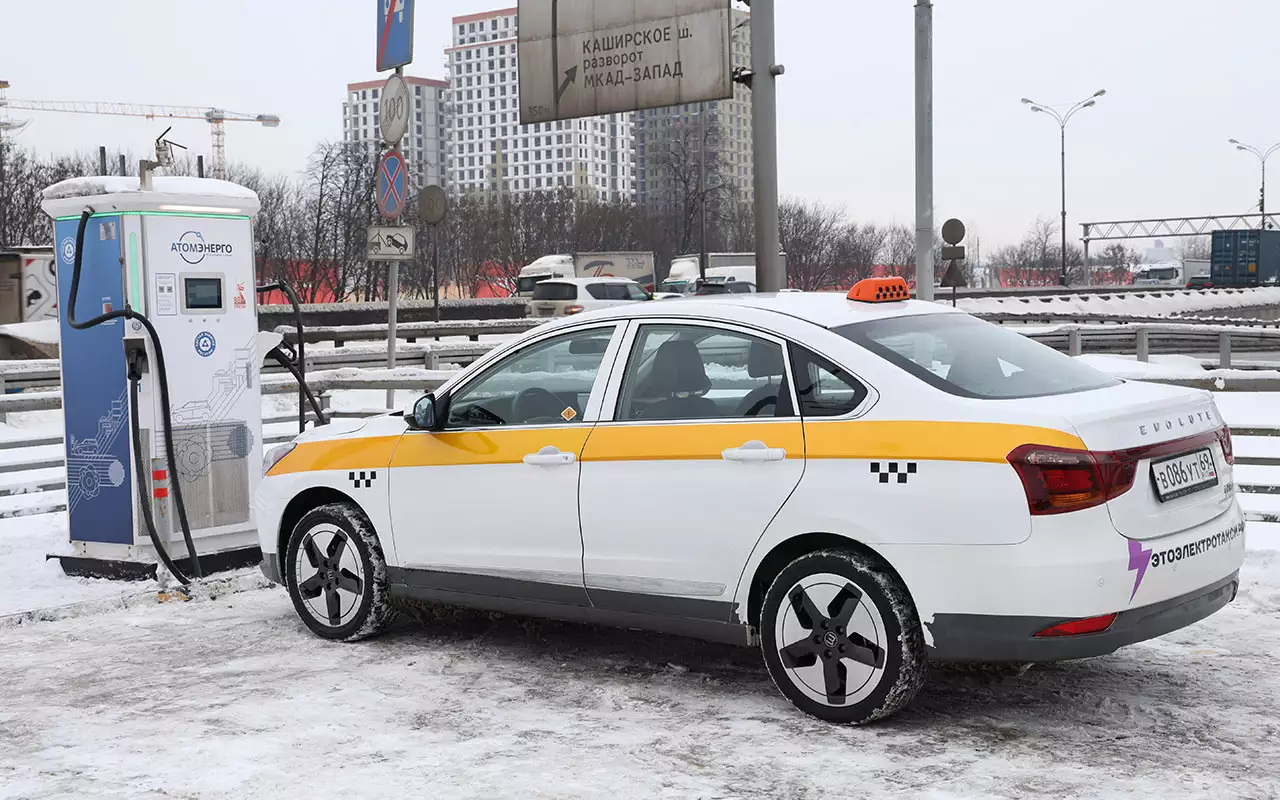 Электромобиль — это выгодно? Узнали у таксиста