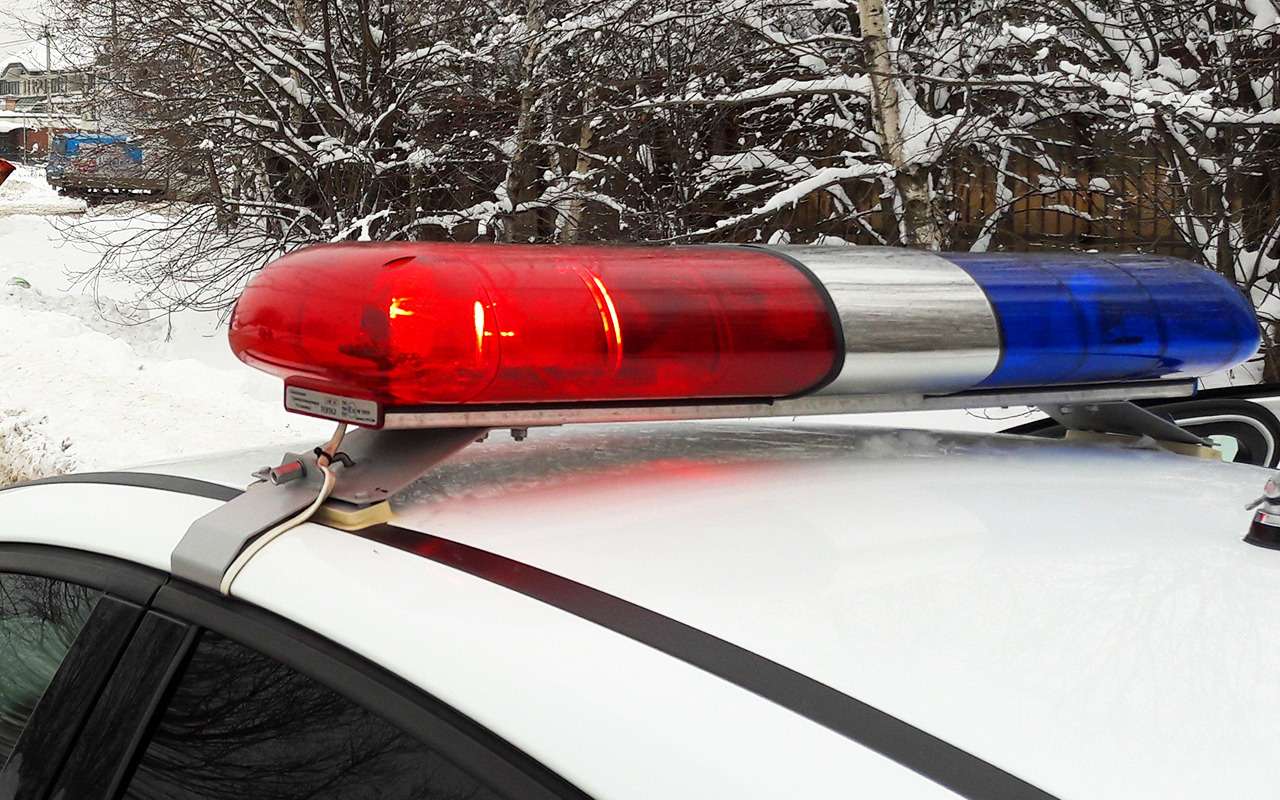 На Ленинградском шоссе в Москве такси столкнулось с автобусом