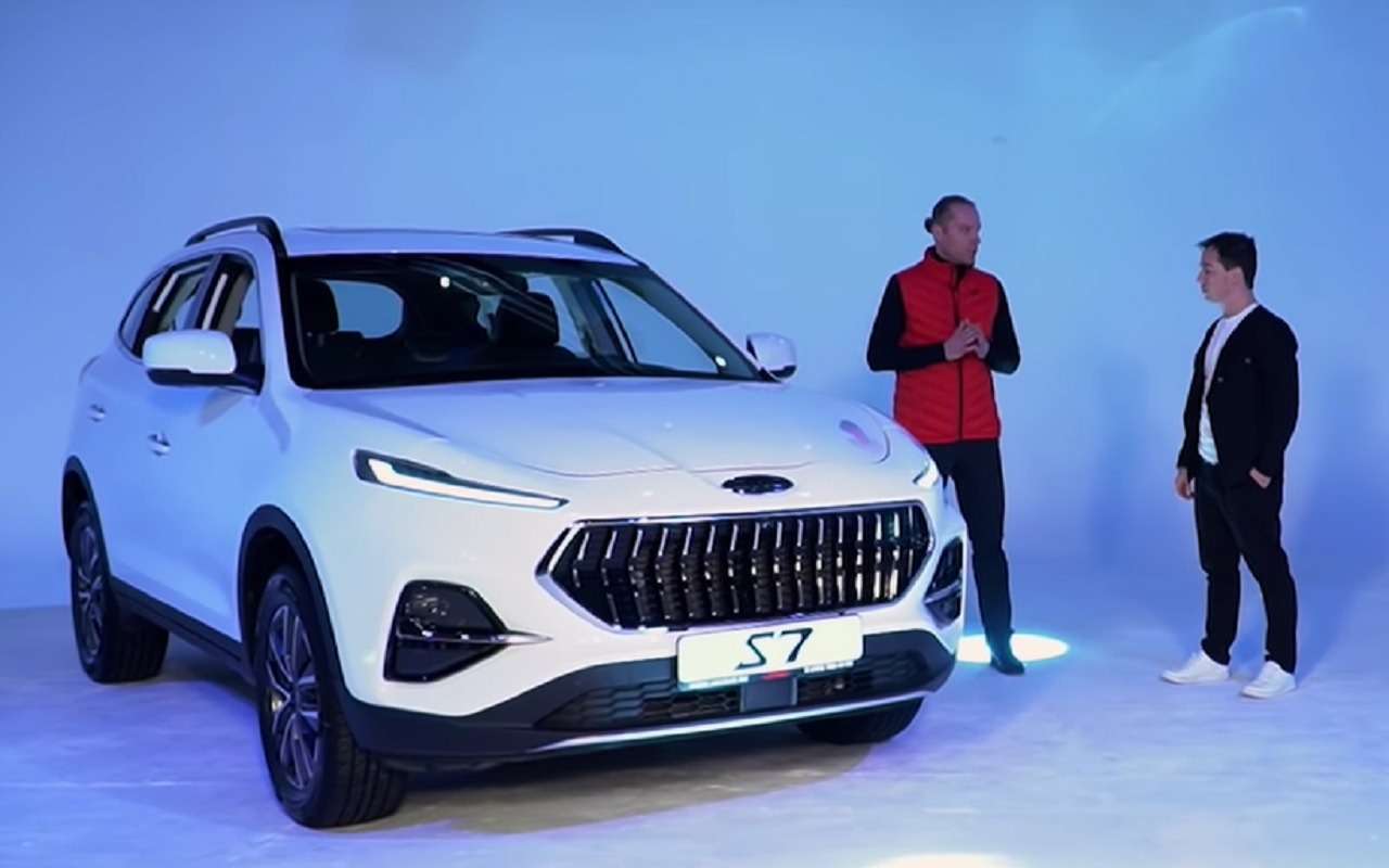 Цены кроссовера JAC S7: база дешевле 1,5 млн рублей