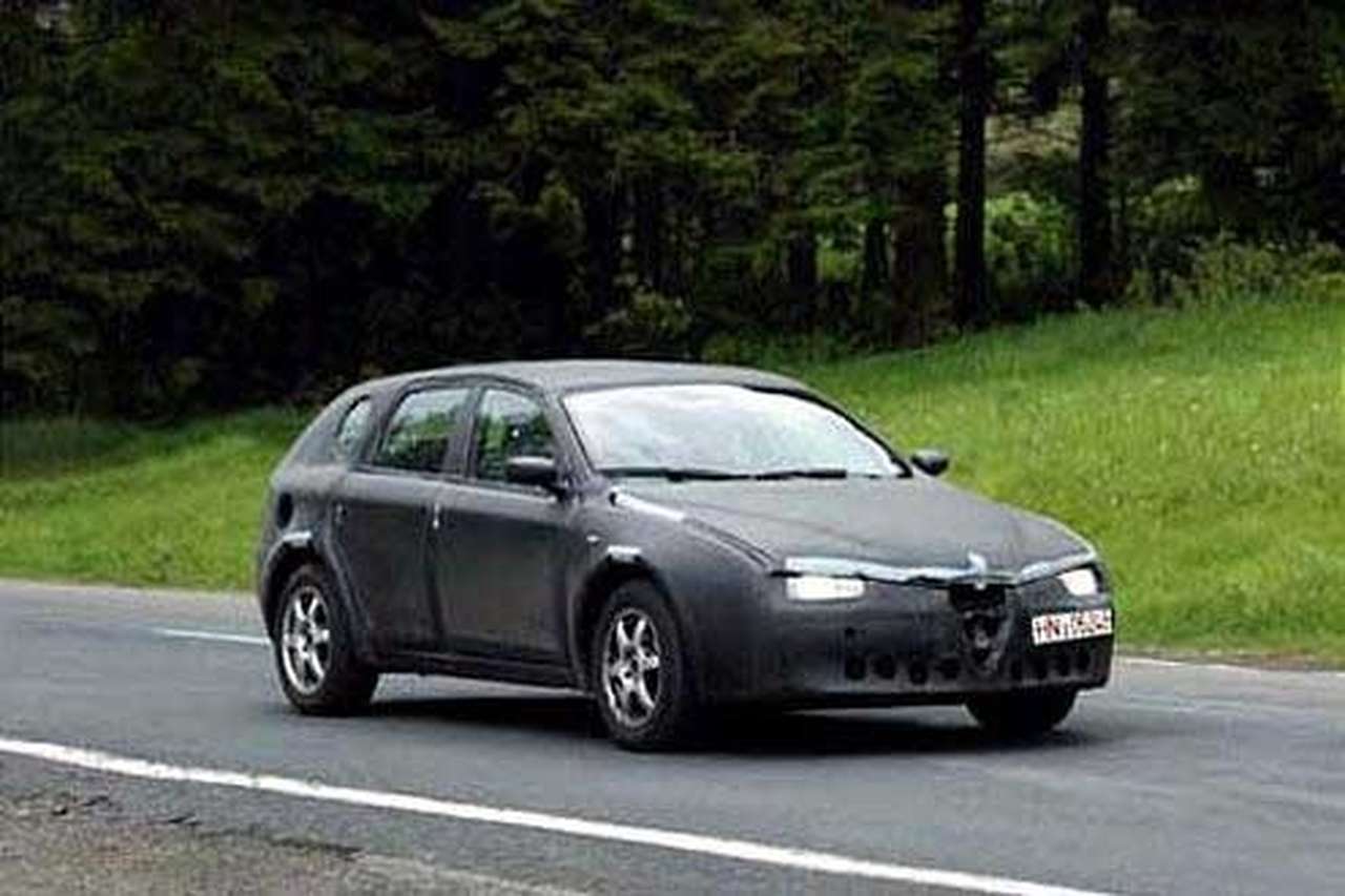 Alfa Romeo 157 - пока в камуфляже