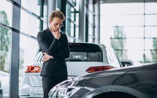 Автодилеры назвали машины, которым грозит дефицит уже в ближайшее время