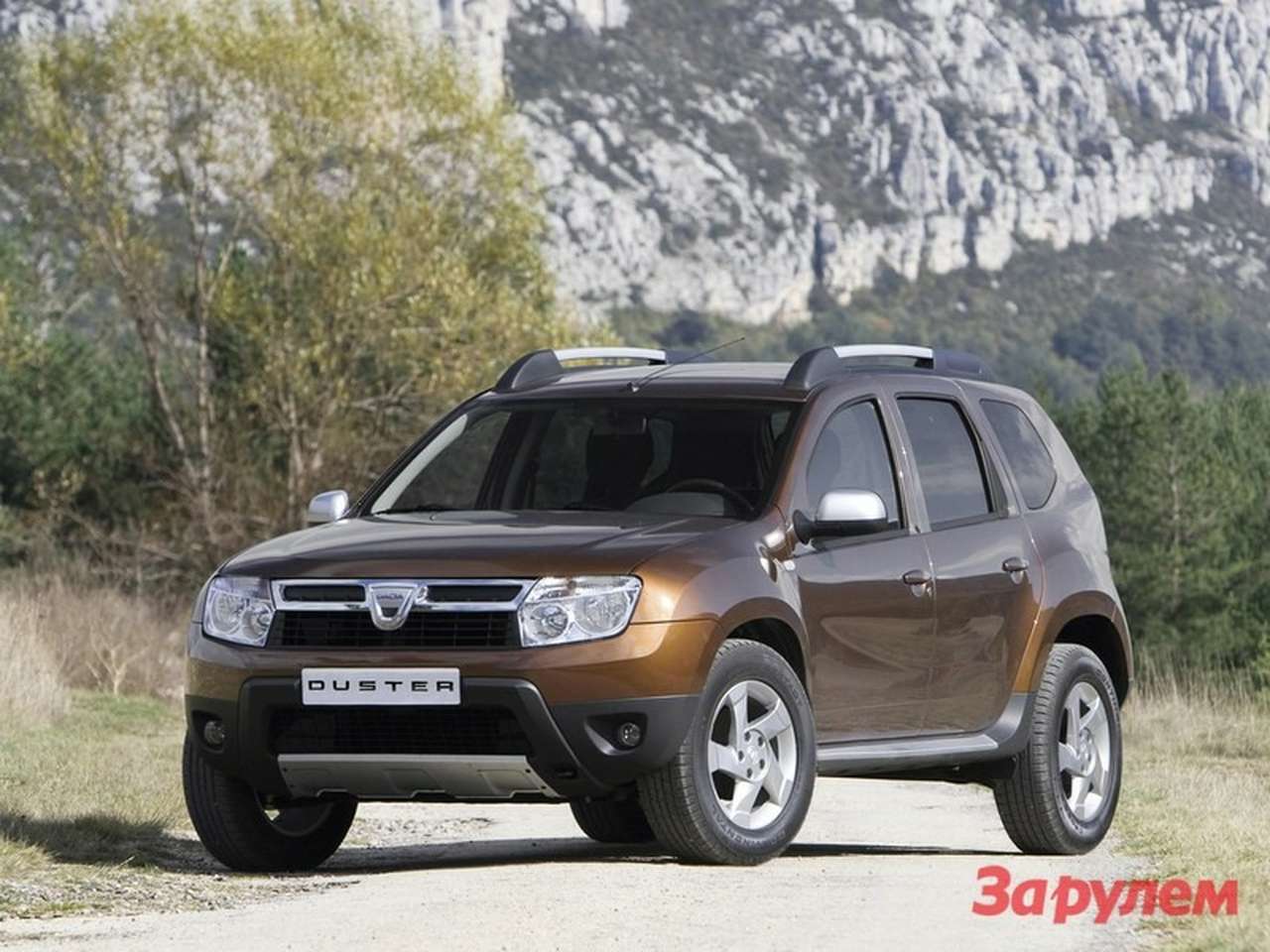 Dacia Duster оказался опасен в поворотах