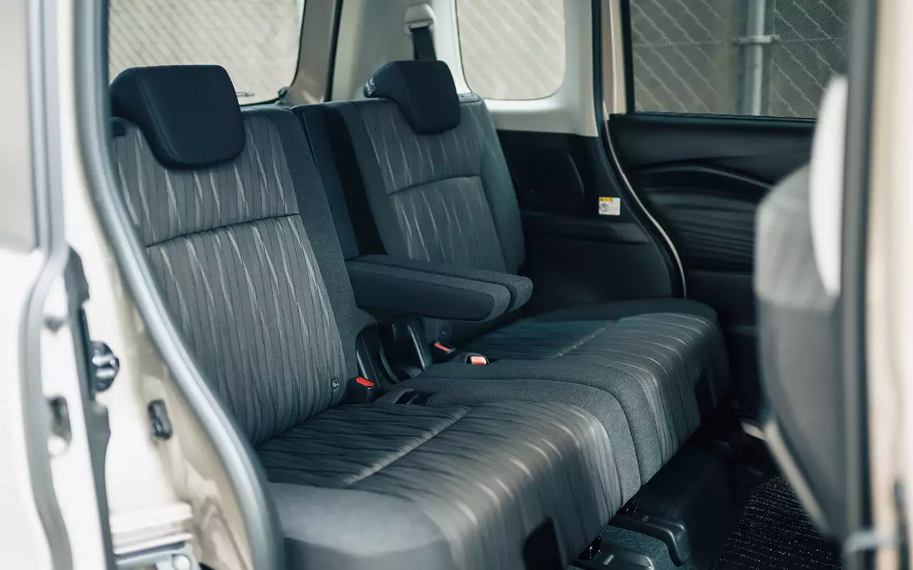 Интерьер Suzuki Solio