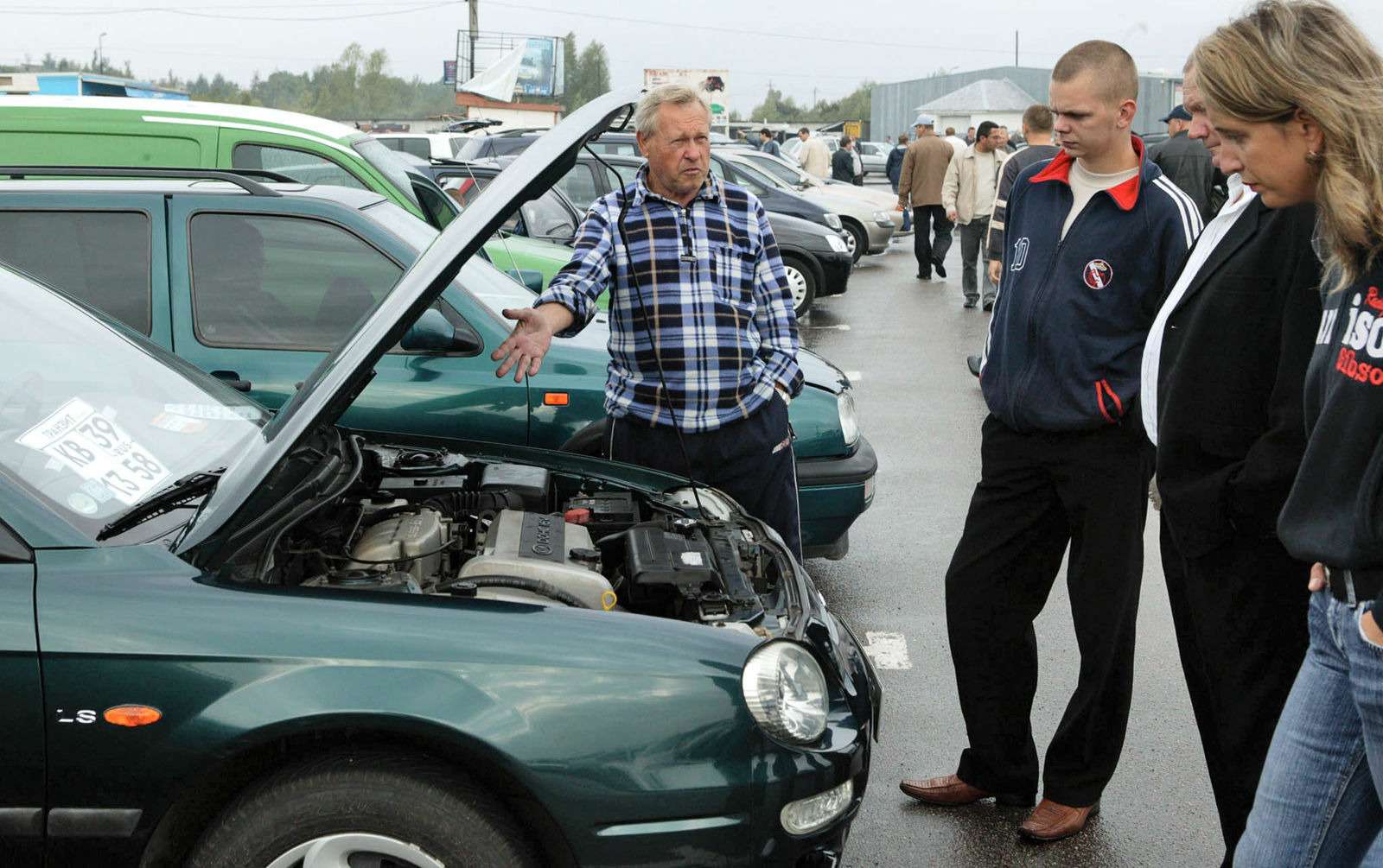 Популярные автомобили с пробегом за 400-700 тысяч рублей