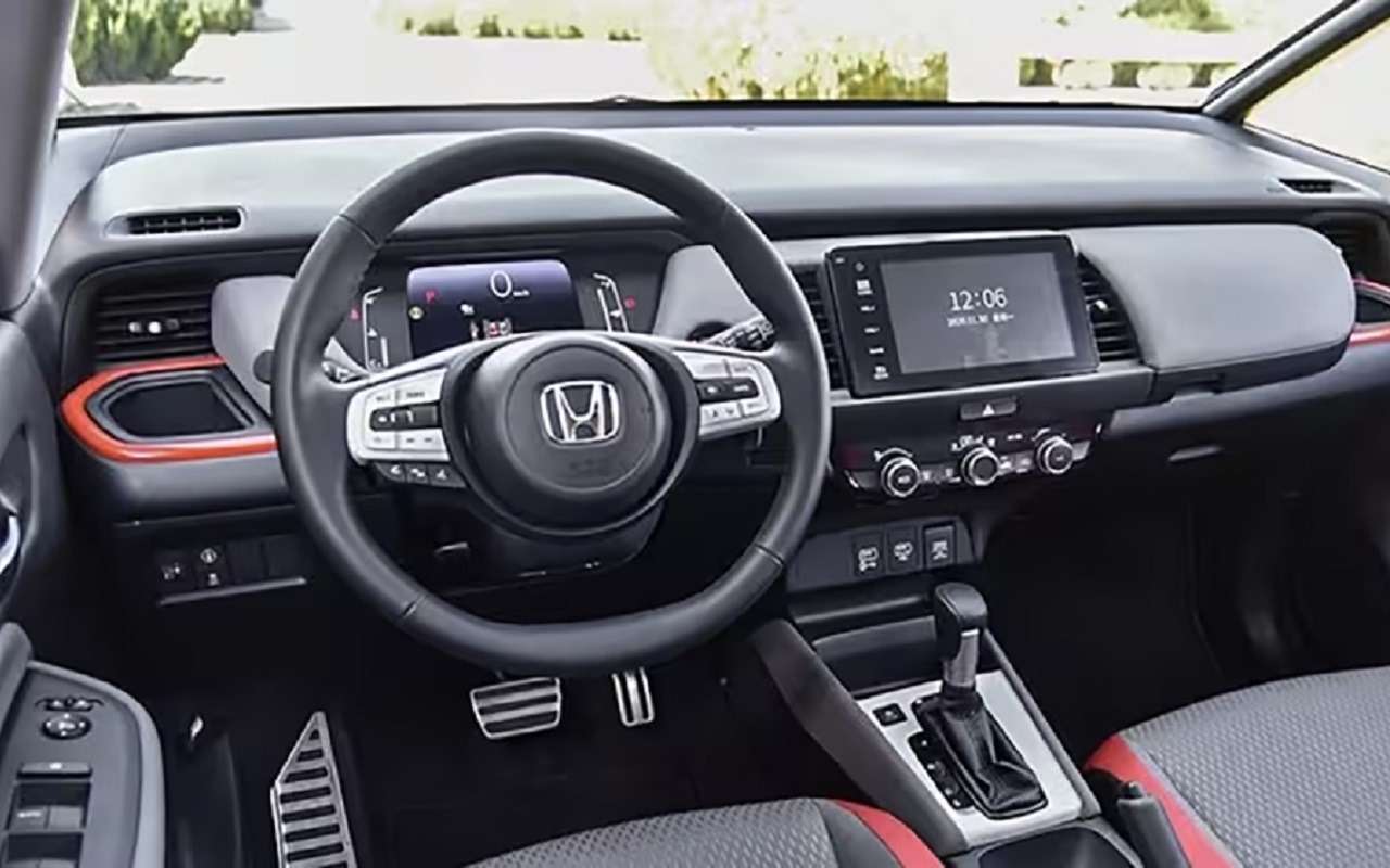 Интерьер Honda Life