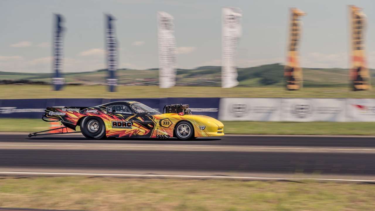 В Нижний Новгород должен приехать про-мод Dodge Viper DT, который на первом этапе обновил рекорд трассы «Красное кольцо» (6,548 секунды).