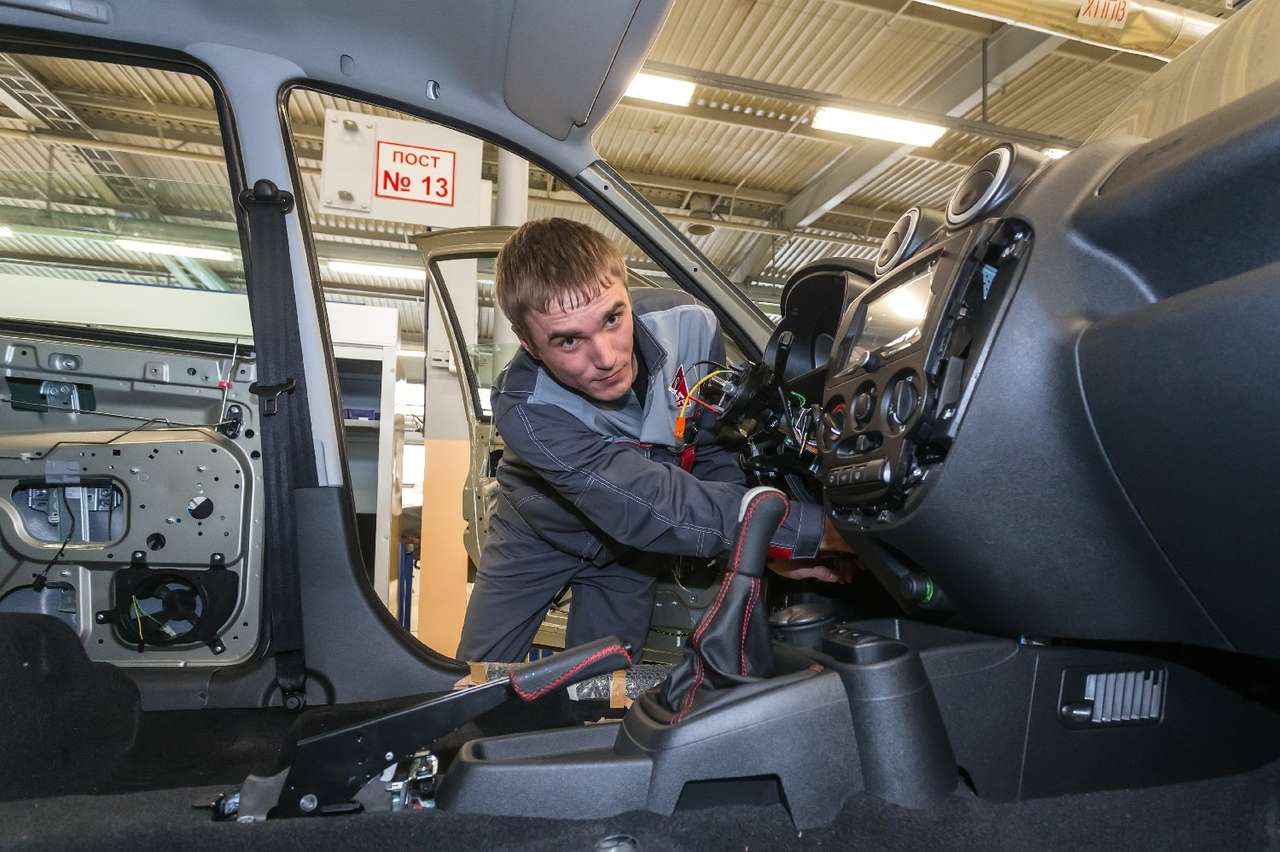 Правительство РФ заплатит по кредитам автопроизводителей