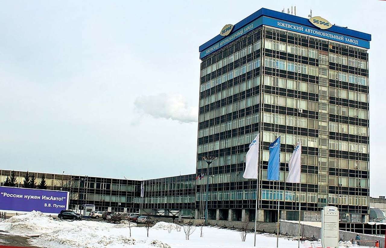  В 2013 г. «ИжАвто» выпустил 57,5 тыс. автомобилей Lada Granta