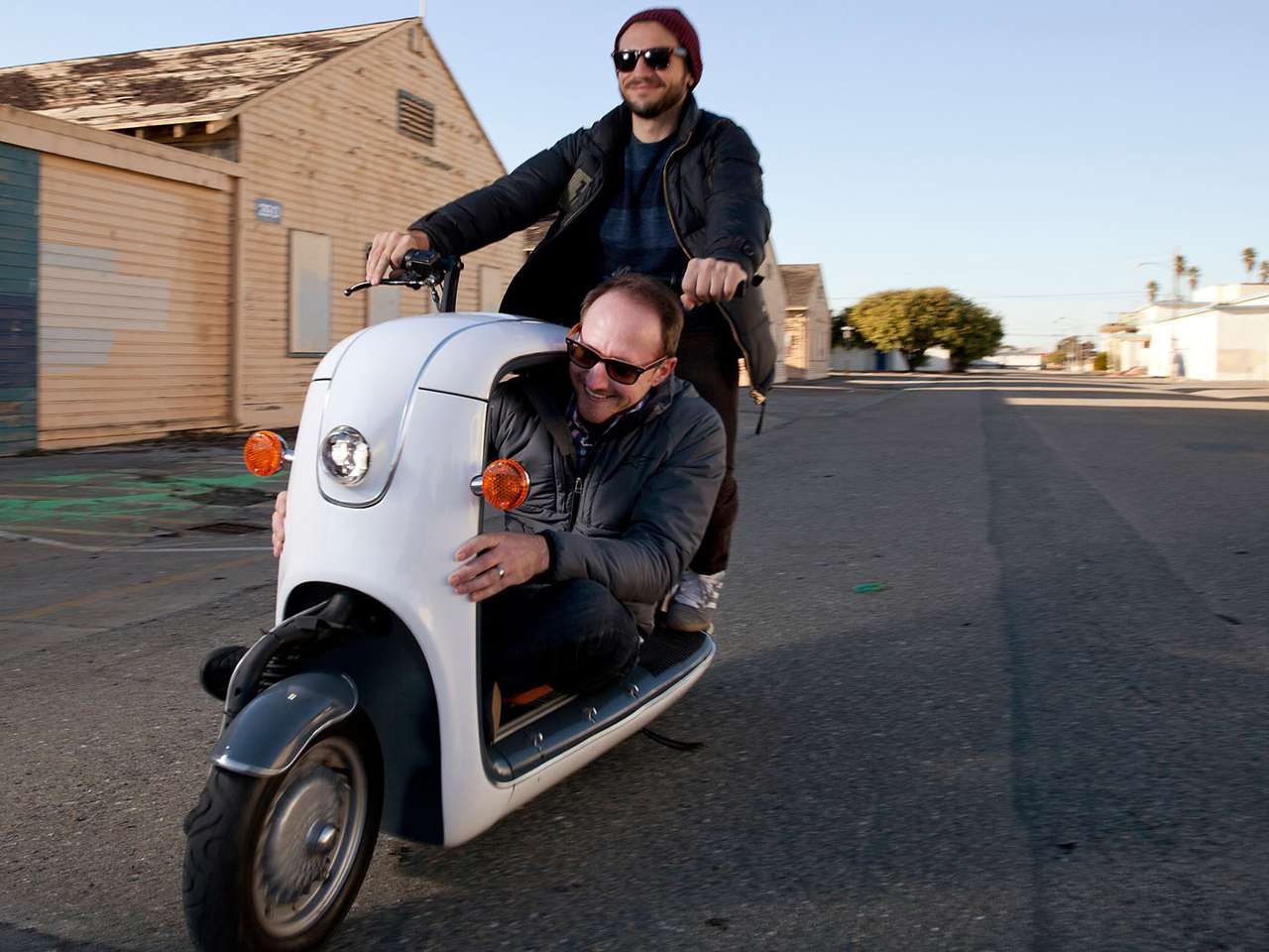 Lit Motors готовит скутер в стиле Apple