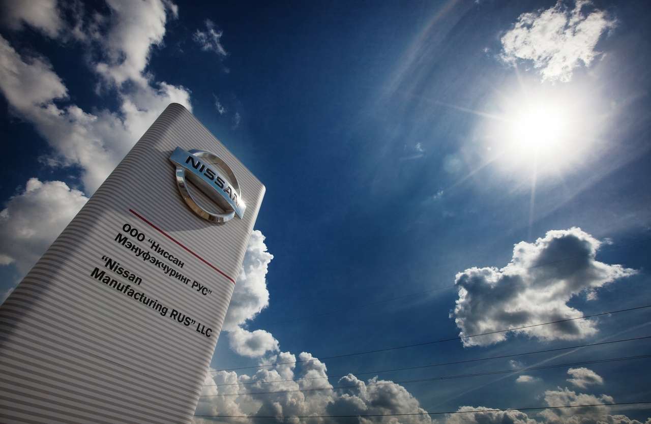 Завод Nissan в Питере остановит конвейер