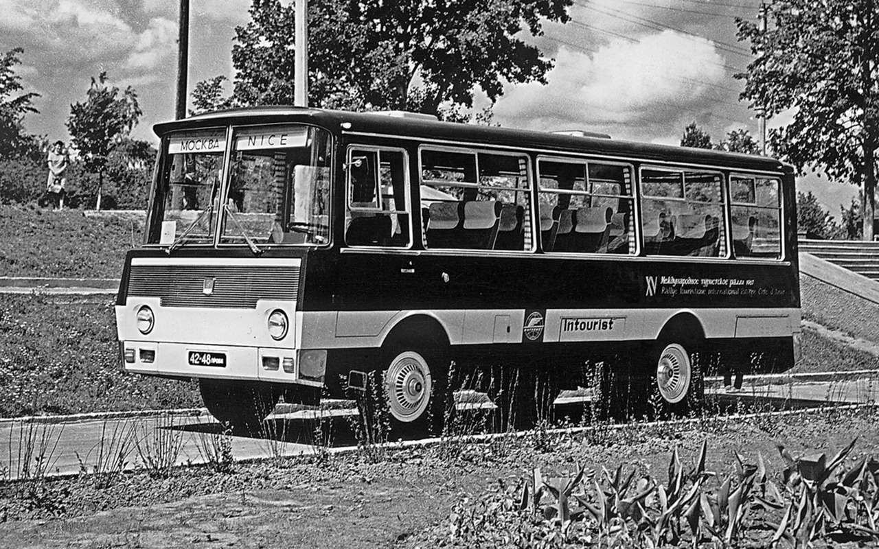 Турист из СССР: он доехал до Франции своим ходом и взял «серебро»