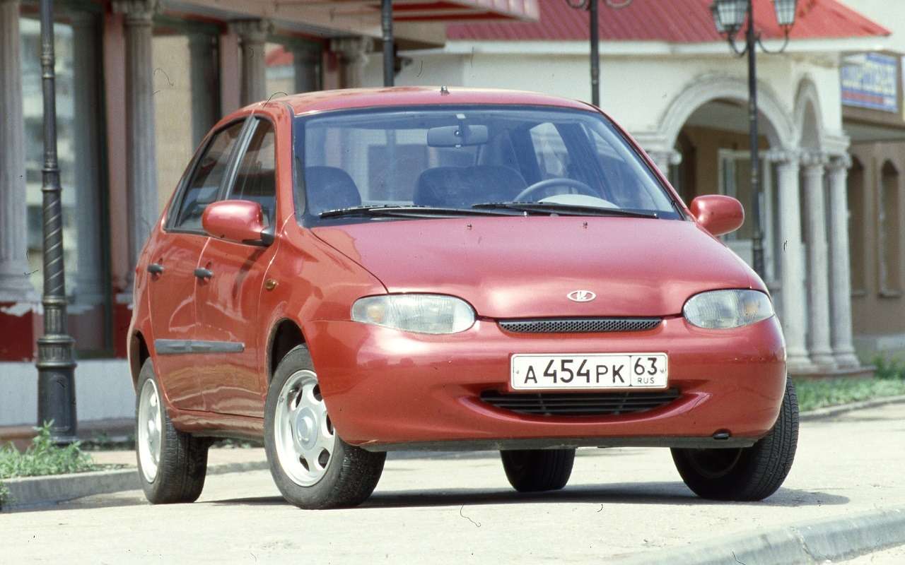 Ранний прототип Лады Калины ВАЗ-1116. В серию пошел заметно измененный автомобиль.