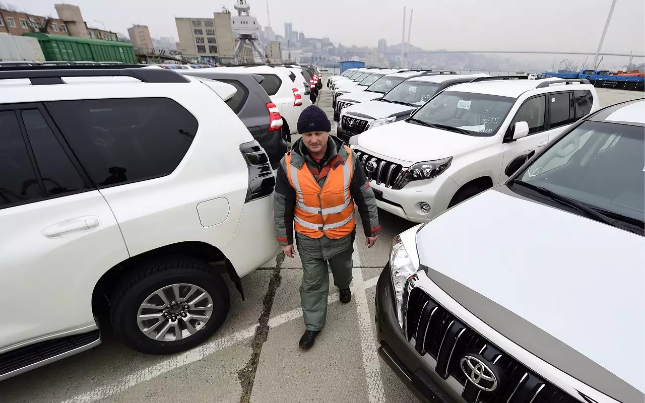 Почему покупка машины у иностранца грозит многотысячным штрафом