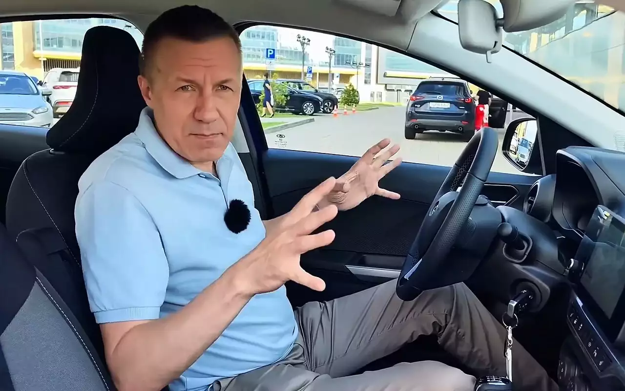 Товарная Lada Iskra в топ-версии — смотрим, что есть в салоне!