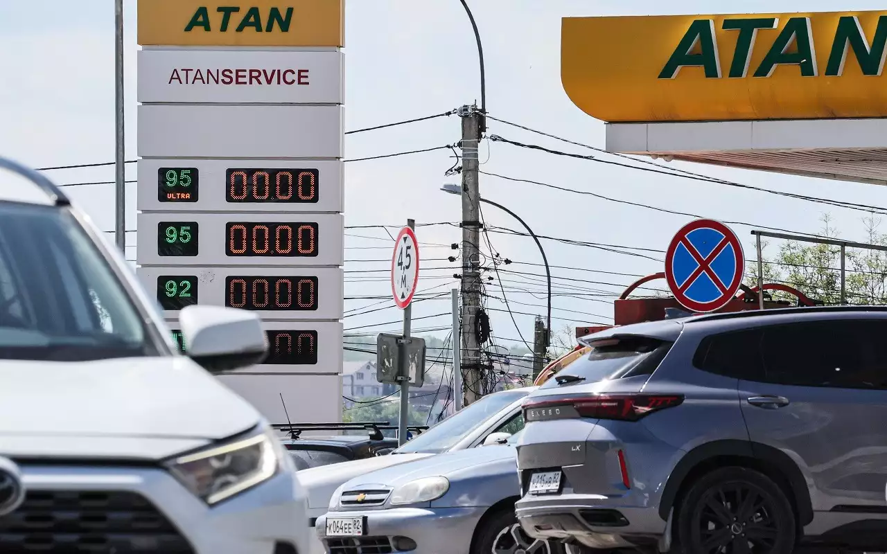 Топливо в Крыму будет выдаваться дважды в сутки