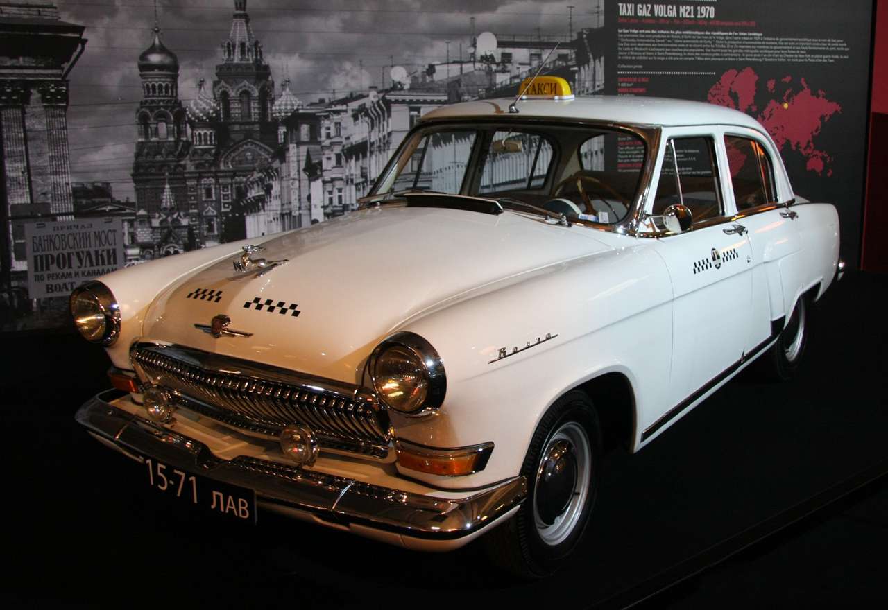 Без руля: ищем альтернативу такси и общественному транспорту