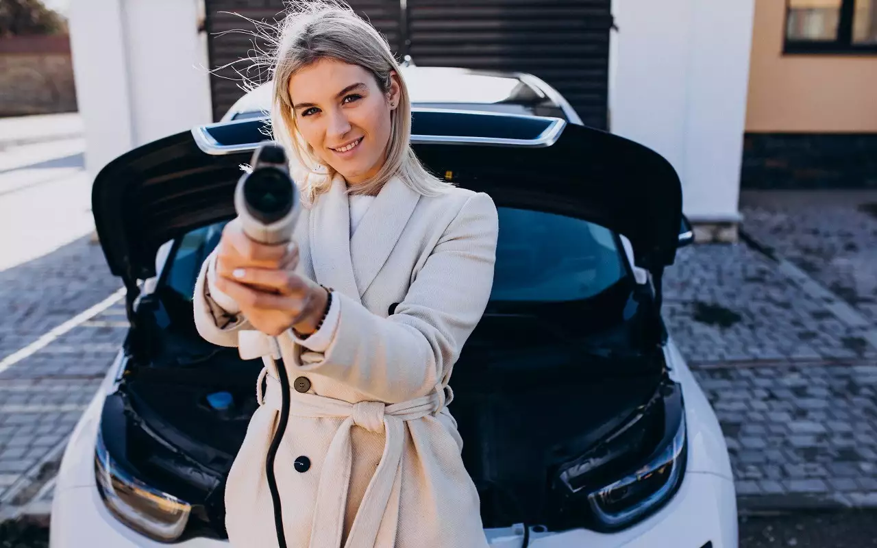 А вы знали, что в электромобиле тоже нужно заменять «антифриз»?