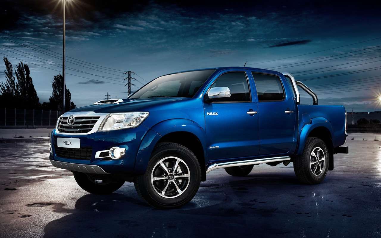 Названы автомобили, меньше всего теряющие в цене