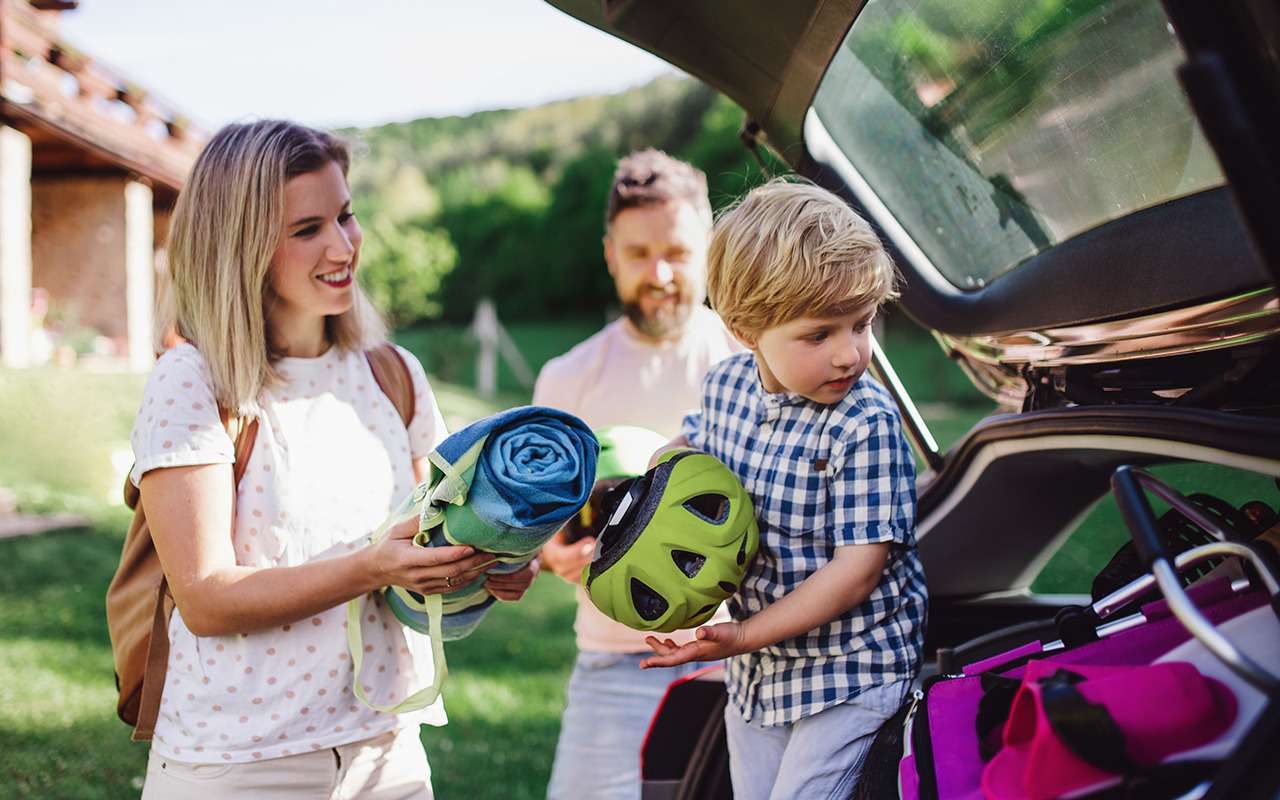 Где люди проводят майские праздники? Вы удивитесь!