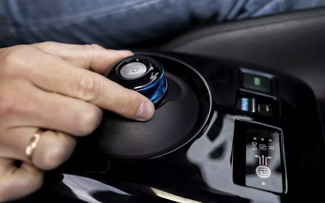 «Шайба» или рычаг  — почему селекторы КП такие разные