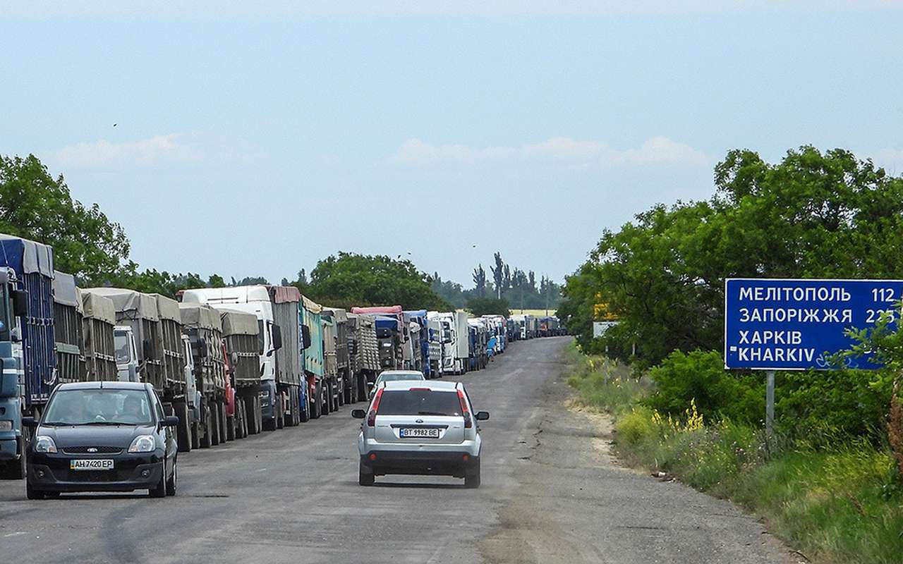 Из Донбасса в Крым можно теперь доехать через Мариуполь