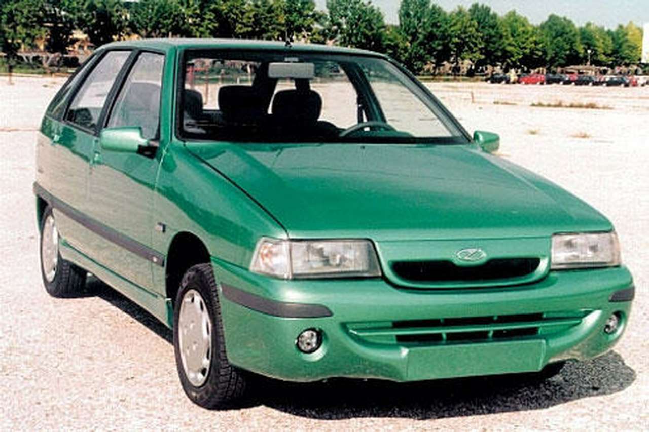 Сербы возрождают Yugo по цене 3.500-5.000 евро